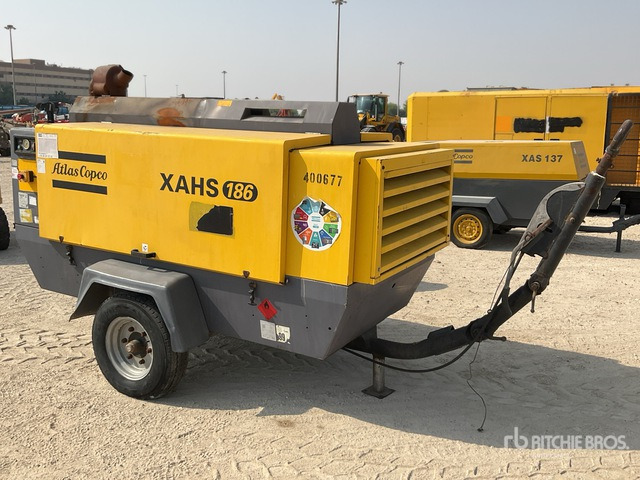 2017 Atlas Copco XAHS186 Mobile Air Compressor - Légkompresszor: 1 kép. 2017 Atlas Copco XAHS186 Mobile Air Compressor - Légkompresszor: 1 kép.