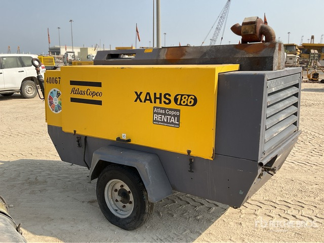 2017 Atlas Copco XAHS186 Mobile Air Compressor - Légkompresszor: 4 kép. 2017 Atlas Copco XAHS186 Mobile Air Compressor - Légkompresszor: 4 kép.