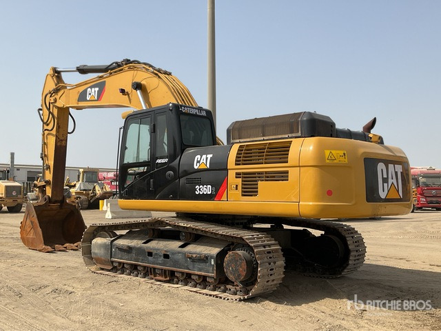 2017 Cat 336D2 - Lánctalpas kotró: 4 kép. 2017 Cat 336D2 - Lánctalpas kotró: 4 kép.