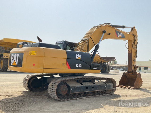 2017 Cat 336D2 - Lánctalpas kotró: 3 kép. 2017 Cat 336D2 - Lánctalpas kotró: 3 kép.