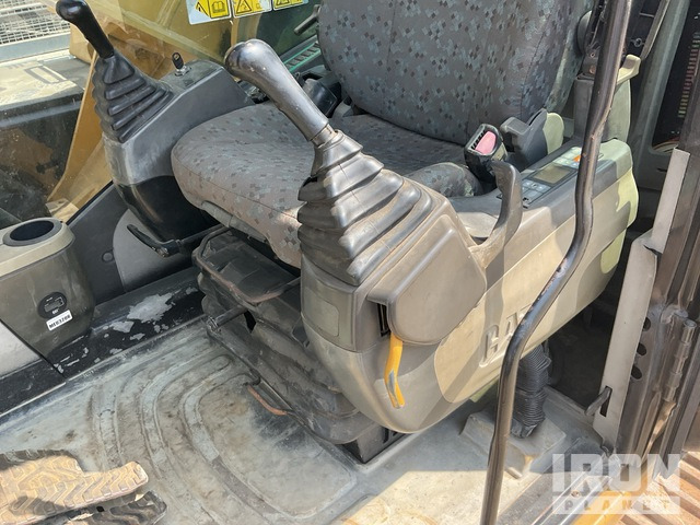 2017 Cat 336D2 L - Lánctalpas kotró: 5 kép. 2017 Cat 336D2 L - Lánctalpas kotró: 5 kép.