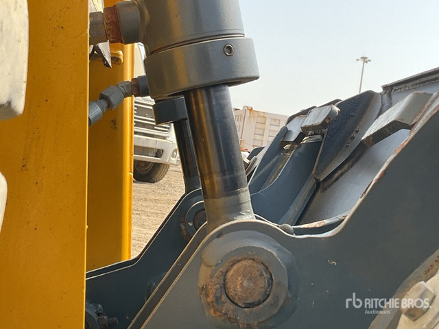 2017 Gehl R134 - Mini homlokrakodó: 5 kép. 2017 Gehl R134 - Mini homlokrakodó: 5 kép.