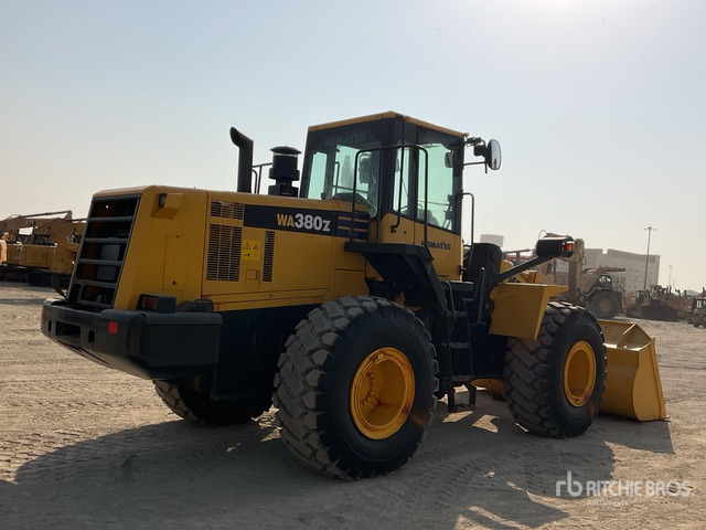 2017 Komatsu WA380Z-6 - Gumikerekes homlokrakodó: 4 kép. 2017 Komatsu WA380Z-6 - Gumikerekes homlokrakodó: 4 kép.