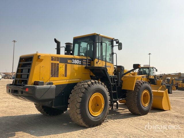 2017 Komatsu WA380Z-6 Wheel Loader - Gumikerekes homlokrakodó: 3 kép. 2017 Komatsu WA380Z-6 Wheel Loader - Gumikerekes homlokrakodó: 3 kép.