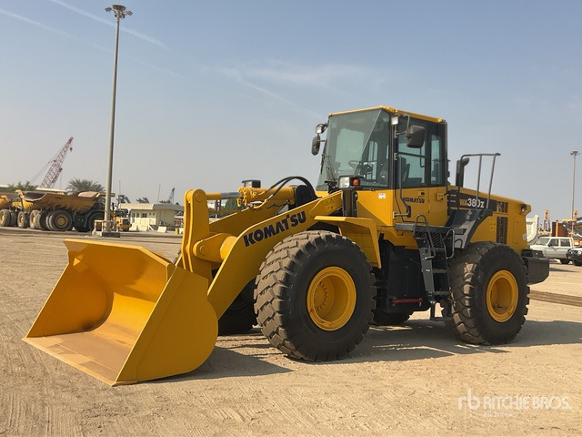 2017 Komatsu WA380Z-6 Wheel Loader - Gumikerekes homlokrakodó: 1 kép. 2017 Komatsu WA380Z-6 Wheel Loader - Gumikerekes homlokrakodó: 1 kép.