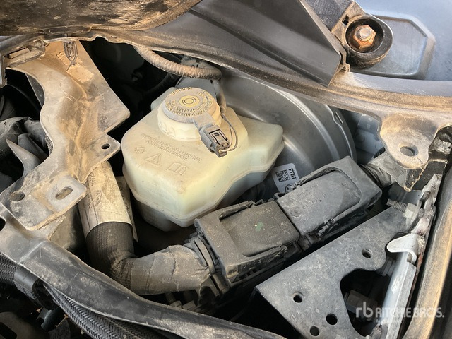 2017 Land Rover Range Rover AWD SUV - Terepjáró/ SUV: 4 kép. 2017 Land Rover Range Rover AWD SUV - Terepjáró/ SUV: 4 kép.