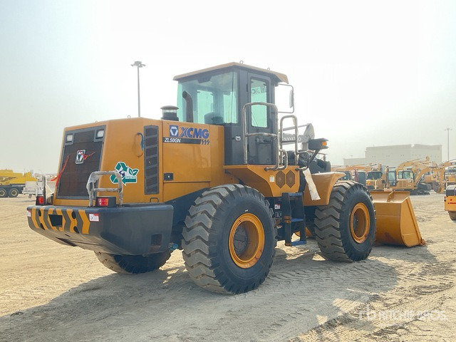 2017 XCMG ZL50GN - Gumikerekes homlokrakodó: 3 kép. 2017 XCMG ZL50GN - Gumikerekes homlokrakodó: 3 kép.