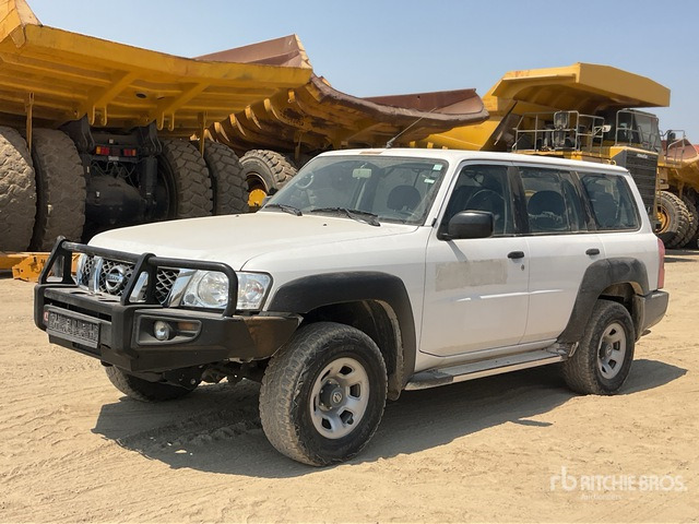 2018 Nissan Patrol GL 4x4 SUV - Terepjáró/ SUV: 1 kép. 2018 Nissan Patrol GL 4x4 SUV - Terepjáró/ SUV: 1 kép.