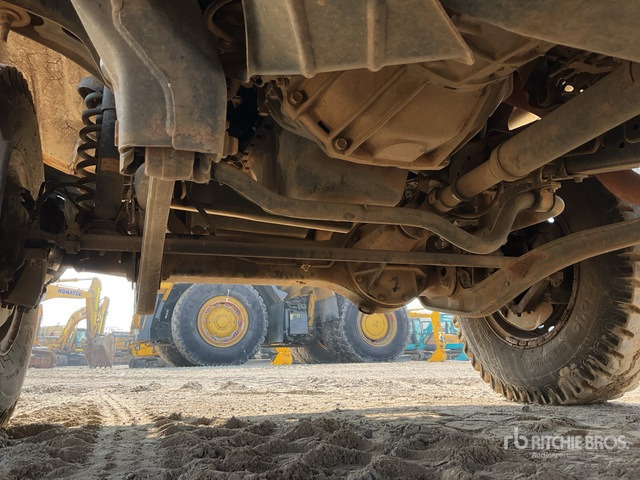 2018 Toyota Land Cruiser 78R 4x4 SUV - Terepjáró/ SUV: 5 kép. 2018 Toyota Land Cruiser 78R 4x4 SUV - Terepjáró/ SUV: 5 kép.