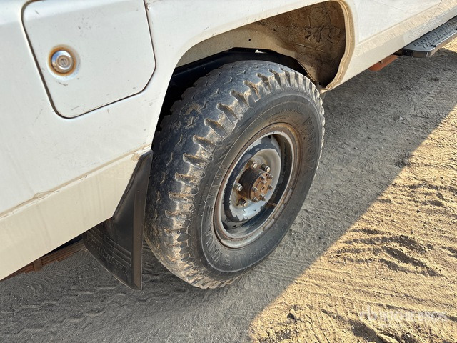 2018 Toyota Land Cruiser 78R 4x4 SUV - Terepjáró/ SUV: 4 kép. 2018 Toyota Land Cruiser 78R 4x4 SUV - Terepjáró/ SUV: 4 kép.