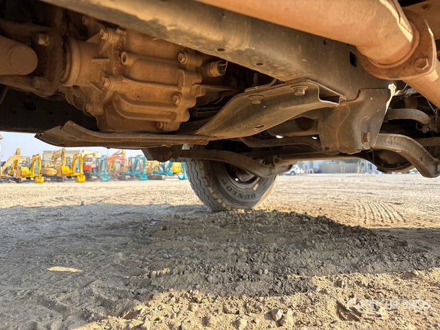 2018 Toyota Land Cruiser 78R 4x4 SUV - Terepjáró/ SUV: 5 kép. 2018 Toyota Land Cruiser 78R 4x4 SUV - Terepjáró/ SUV: 5 kép.