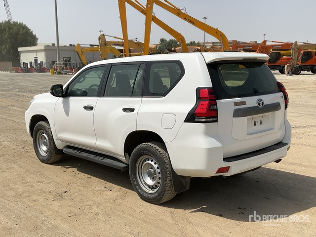 2018 Toyota Prado 150L 4x4 SUV - Terepjáró/ SUV: 3 kép. 2018 Toyota Prado 150L 4x4 SUV - Terepjáró/ SUV: 3 kép.