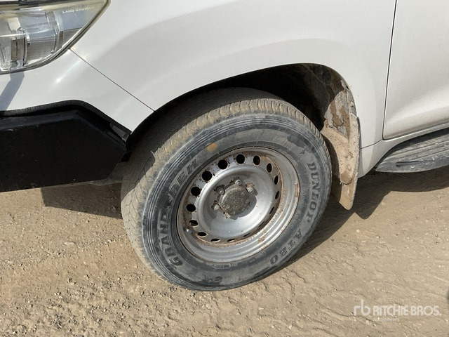 2018 Toyota Prado 150L 4x4 SUV - Terepjáró/ SUV: 5 kép. 2018 Toyota Prado 150L 4x4 SUV - Terepjáró/ SUV: 5 kép.