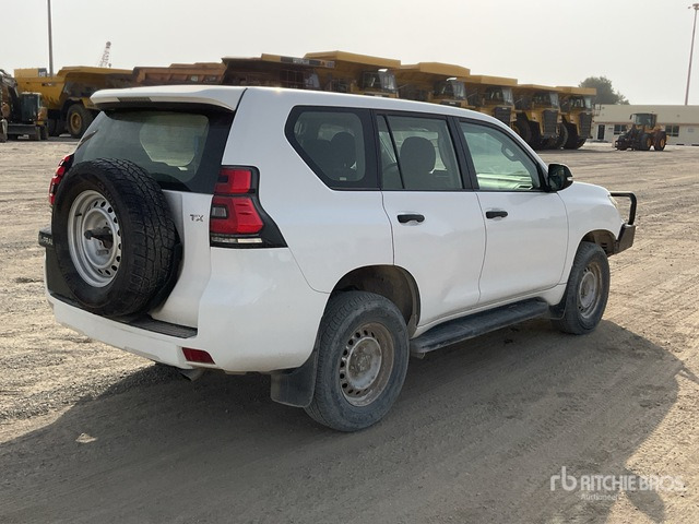 2018 Toyota Prado 150L 4x4 SUV - Terepjáró/ SUV: 3 kép. 2018 Toyota Prado 150L 4x4 SUV - Terepjáró/ SUV: 3 kép.