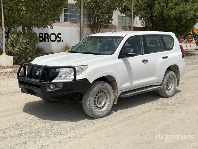 2018 Toyota Prado TX 150L 4x4 SUV - Terepjáró/ SUV: 1 kép. 2018 Toyota Prado TX 150L 4x4 SUV - Terepjáró/ SUV: 1 kép.