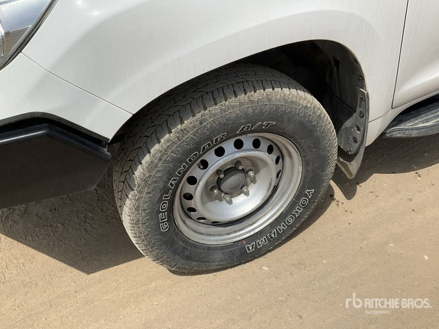 2018 Toyota Prado TX 150L 4x4 SUV - Terepjáró/ SUV: 5 kép. 2018 Toyota Prado TX 150L 4x4 SUV - Terepjáró/ SUV: 5 kép.