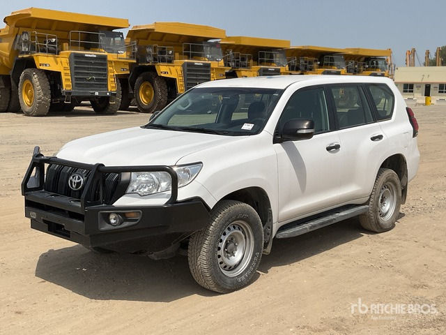 2018 Toyota Prado TX 150L 4x4 SUV - Terepjáró/ SUV: 1 kép. 2018 Toyota Prado TX 150L 4x4 SUV - Terepjáró/ SUV: 1 kép.