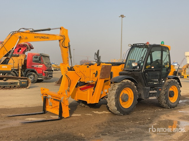 2019 JCB 540V180 - Teleszkópos rakodó: 2 kép. 2019 JCB 540V180 - Teleszkópos rakodó: 2 kép.