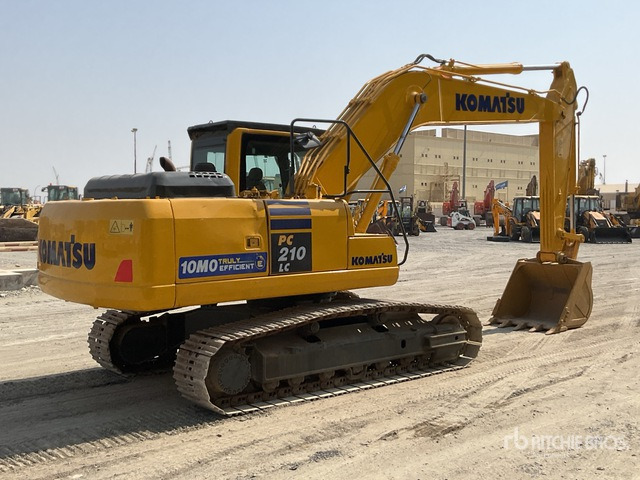 2019 Komatsu PC210-10M0 Tracked Excavator - Lánctalpas kotró: 3 kép. 2019 Komatsu PC210-10M0 Tracked Excavator - Lánctalpas kotró: 3 kép.