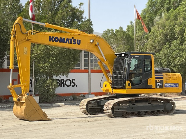 2019 Komatsu PC210-10M0 Tracked Excavator - Lánctalpas kotró: 1 kép. 2019 Komatsu PC210-10M0 Tracked Excavator - Lánctalpas kotró: 1 kép.