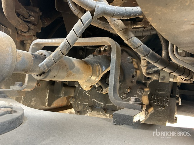 2019 Komatsu WA380Z-6 - Gumikerekes homlokrakodó: 5 kép. 2019 Komatsu WA380Z-6 - Gumikerekes homlokrakodó: 5 kép.