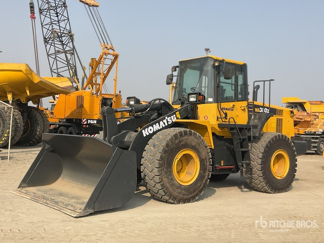 2019 Komatsu WA380Z-6 - Gumikerekes homlokrakodó: 2 kép. 2019 Komatsu WA380Z-6 - Gumikerekes homlokrakodó: 2 kép.