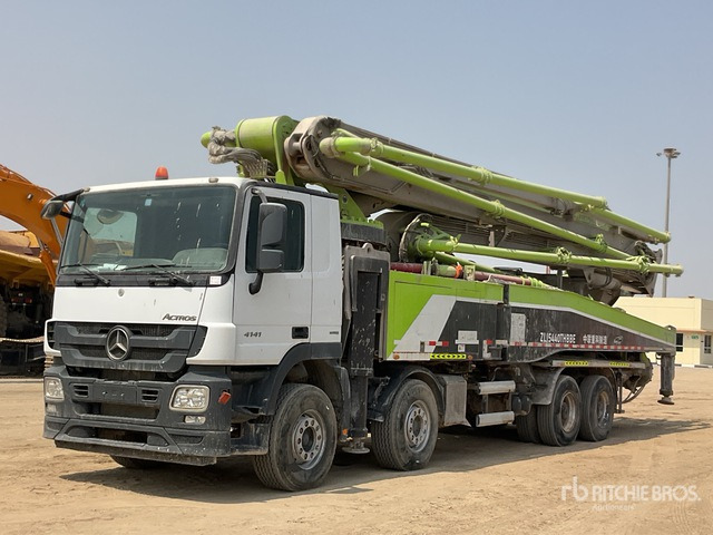 2019 Mercedes-Benz Actros 4141 2019 Zoomlion 56X-6RZ 56 m on 8 ... Concrete Pump Truck - Betonpumpa: 3 kép. 2019 Mercedes-Benz Actros 4141 2019 Zoomlion 56X-6RZ 56 m on 8 ... Concrete Pump Truck - Betonpumpa: 3 kép.