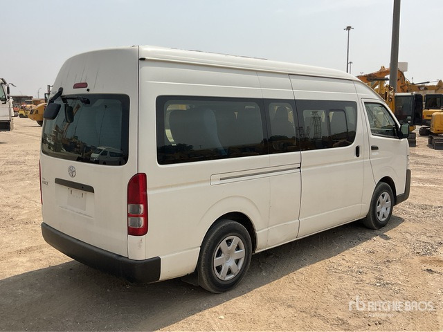 2019 Toyota Hiace 4x2 14-Seat Mini Bus - Minibusz, Kisbusz: 3 kép. 2019 Toyota Hiace 4x2 14-Seat Mini Bus - Minibusz, Kisbusz: 3 kép.
