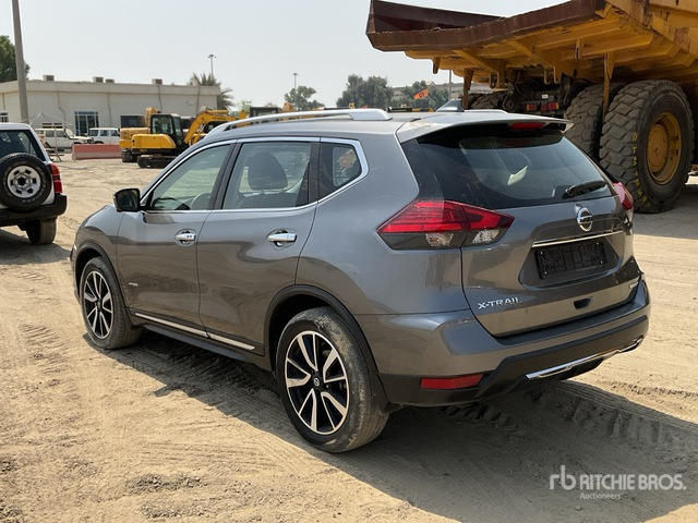 2020 Nissan X-Trail Hybrid SUV - Terepjáró/ SUV: 4 kép. 2020 Nissan X-Trail Hybrid SUV - Terepjáró/ SUV: 4 kép.