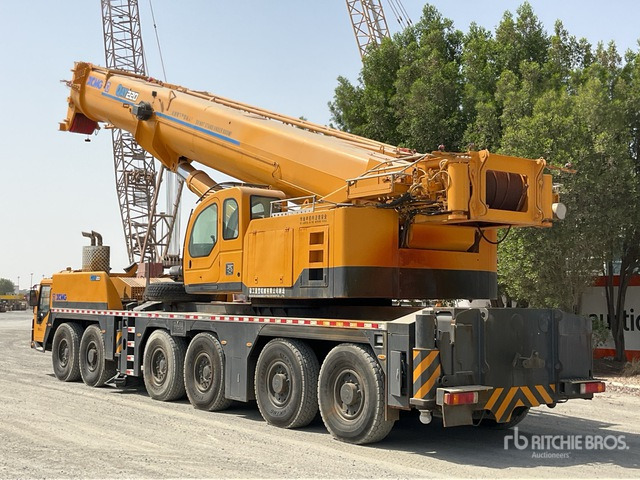 2021 XCMG QAY220 220 ton 12x6x12 All Terrain Crane - Terepjáró autódaru: 4 kép. 2021 XCMG QAY220 220 ton 12x6x12 All Terrain Crane - Terepjáró autódaru: 4 kép.