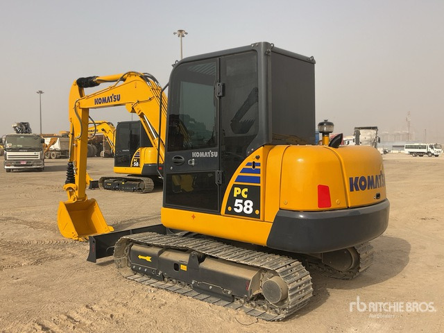 2022 Komatsu PC58-8 Mini Excavator: <6.6t - Minikotró: 3 kép. 2022 Komatsu PC58-8 Mini Excavator: <6.6t - Minikotró: 3 kép.