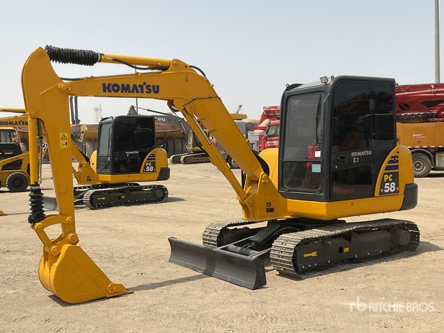 2022 Komatsu PC58-8 Mini Excavator: <6.6t - Minikotró: 2 kép. 2022 Komatsu PC58-8 Mini Excavator: <6.6t - Minikotró: 2 kép.