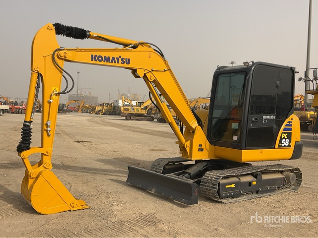 2022 Komatsu PC58-8 Mini Excavator: <6.6t - Minikotró: 2 kép. 2022 Komatsu PC58-8 Mini Excavator: <6.6t - Minikotró: 2 kép.