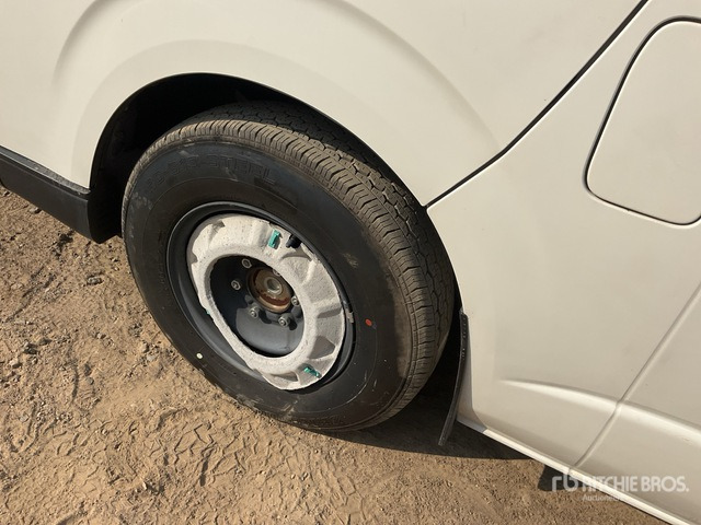 2022 Toyota Hiace High Roof 4x2 Ambulance - Mentőautó: 5 kép. 2022 Toyota Hiace High Roof 4x2 Ambulance - Mentőautó: 5 kép.