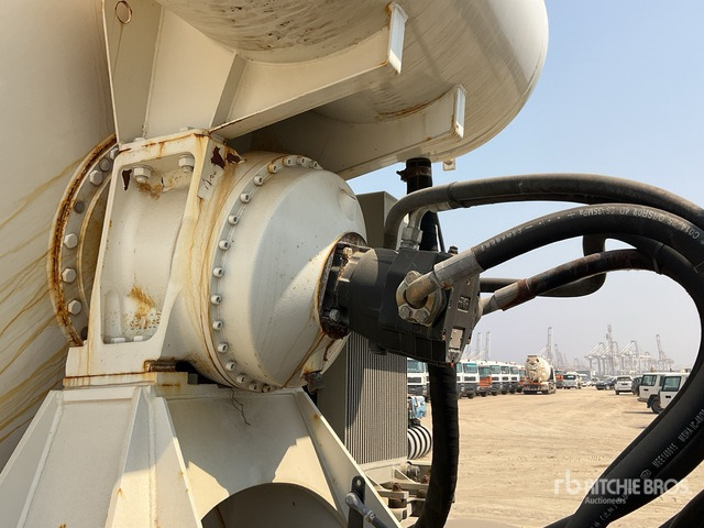 2024 XCMG NXG5310GJBN5C 8x4 Twin-Steer Mixer Truck - Betonmixer: 5 kép. 2024 XCMG NXG5310GJBN5C 8x4 Twin-Steer Mixer Truck - Betonmixer: 5 kép.