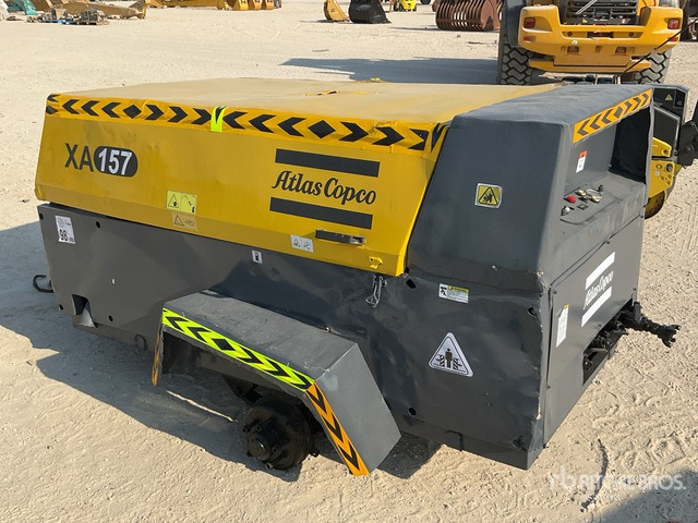 Atlas Copco XAS157 Air Compressor - Légkompresszor: 2 kép. Atlas Copco XAS157 Air Compressor - Légkompresszor: 2 kép.
