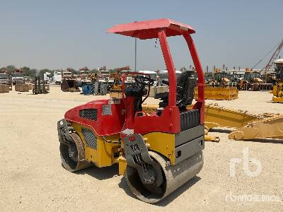 BOMAG BW120AD-4 - Úthenger: 2 kép. BOMAG BW120AD-4 - Úthenger: 2 kép.