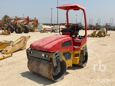 BOMAG BW120AD-4 - Úthenger: 1 kép. BOMAG BW120AD-4 - Úthenger: 1 kép.