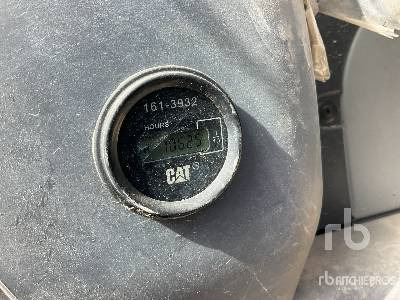 CAT 336D2 L - Lánctalpas kotró: 2 kép. CAT 336D2 L - Lánctalpas kotró: 2 kép.