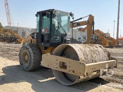 CAT CS-533E - Talajtömörítő: 4 kép. CAT CS-533E - Talajtömörítő: 4 kép.