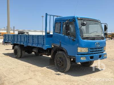 FAW 1120P9K2L3E 4x2 - Platós teherautó: 4 kép. FAW 1120P9K2L3E 4x2 - Platós teherautó: 4 kép.