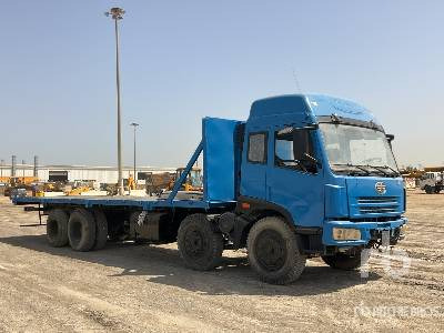 FAW 1243P7K2L 8x4 Twin-Steer - Platós teherautó: 4 kép. FAW 1243P7K2L 8x4 Twin-Steer - Platós teherautó: 4 kép.