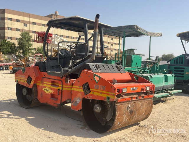 Hamm HD110 - Úthenger: 4 kép. Hamm HD110 - Úthenger: 4 kép.