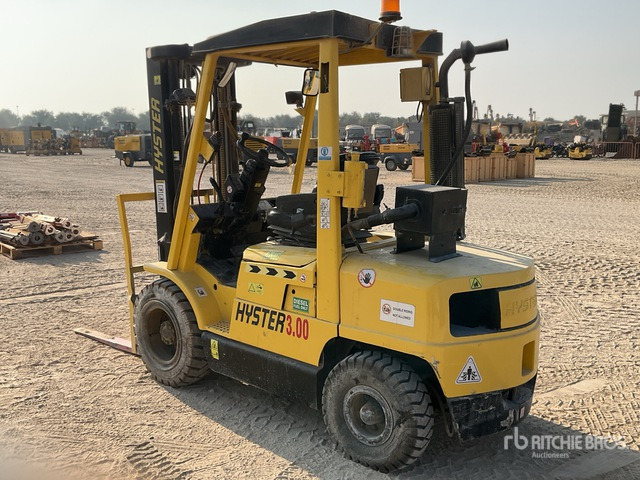 Hyster H3.00XM Forklift - Dízel targonca: 2 kép. Hyster H3.00XM Forklift - Dízel targonca: 2 kép.