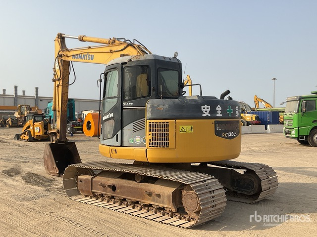 Komatsu PC138US-2E0 - Lánctalpas kotró: 3 kép. Komatsu PC138US-2E0 - Lánctalpas kotró: 3 kép.