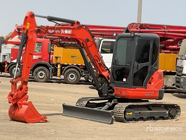 Kubota KX155-3SZ Mini Excavator: <6.6t - Minikotró: 2 kép. Kubota KX155-3SZ Mini Excavator: <6.6t - Minikotró: 2 kép.