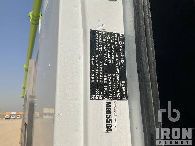 MERCEDES-BENZ ACTROS 4141 2017 Zoomlion 56X-6RZ 56 m on 8 ... - Betonpumpa: 5 kép. MERCEDES-BENZ ACTROS 4141 2017 Zoomlion 56X-6RZ 56 m on 8 ... - Betonpumpa: 5 kép.