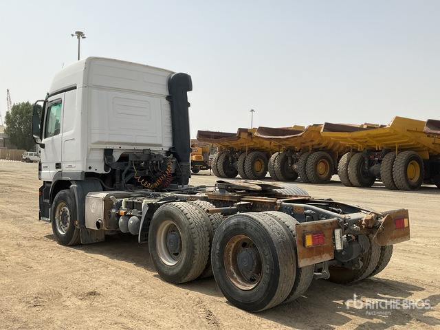 2007 Mercedes-Benz Actros 3348 6x4 T/A Sleeper Truck Tractor - Nyergesvontató: 4 kép. 2007 Mercedes-Benz Actros 3348 6x4 T/A Sleeper Truck Tractor - Nyergesvontató: 4 kép.
