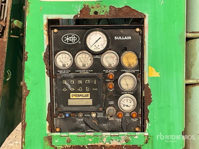 Sullair 1600H Air Compressor - Légkompresszor: 5 kép. Sullair 1600H Air Compressor - Légkompresszor: 5 kép.