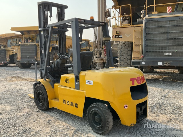 TCM Forklift - Villás targonca: 2 kép. TCM Forklift - Villás targonca: 2 kép.